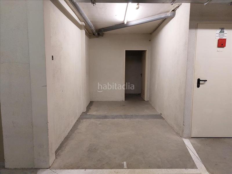 Foto 33d4e1db-4628-42b4-add8-c145a18d2662. Parking coche en Montcada Centre - La Ribera Montcada i Reixac