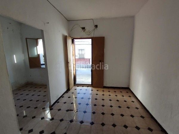 Foto 1361c415-d9ec-4438-b7bc-debfe8cf9c68. Pis a Puerto Serrano