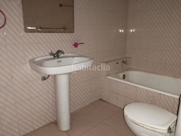 Foto 50129aba-b852-4e2c-b447-5d9a13c431e5. Pis a Puerto Serrano