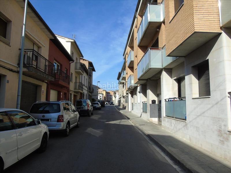 Foto 2e8802c3-a42b-49bc-897c-07488747557d. Parking coche en Manlleu