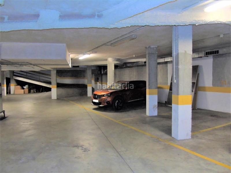 Foto 896f27b3-b256-4b93-a548-0fc35e6906d0. Parking coche en Manlleu