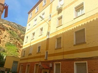 Pis  Calle casas nuevas 5 escalera 1 planta 4 puerta dr