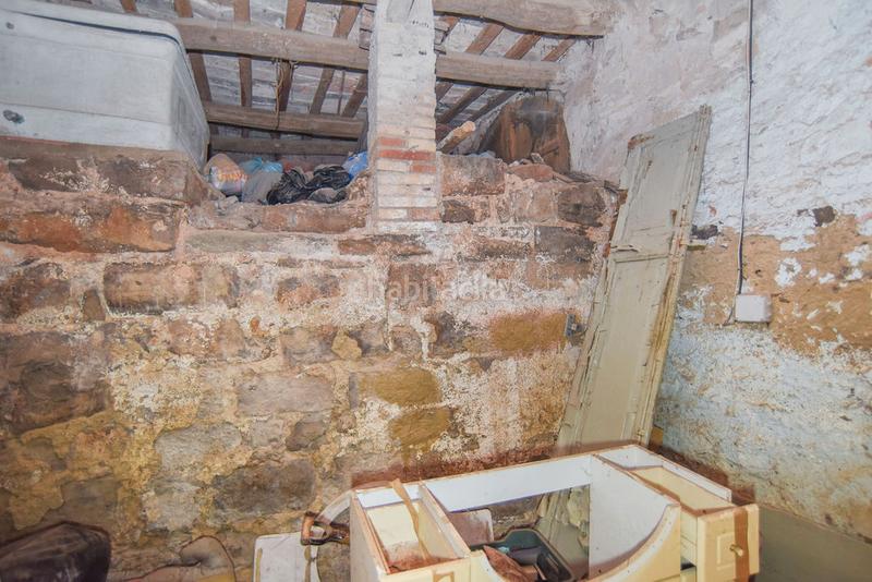 Foto c78d631e-bcd4-4d46-811f-82d88f80ea0c. Semi detached house in Santpedor