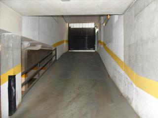 Aparcament cotxe  Angel guimera