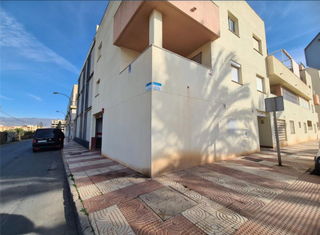 Parking voiture  Jose amat benavides