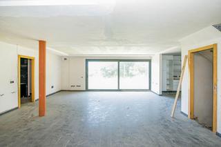 Casa adossada  Llevant  (urb. llac del cigne)