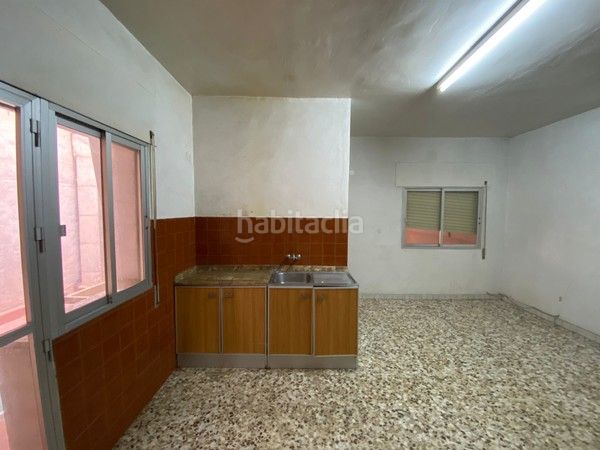 Foto 596b66af-a11a-4f82-a7ae-5ee737e35487. Casa adossada amb aparcament a Archena