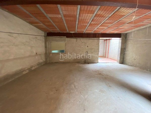 Foto dd22fc9d-b75b-44be-bce4-540ec752e130. Casa adossada amb aparcament a Archena