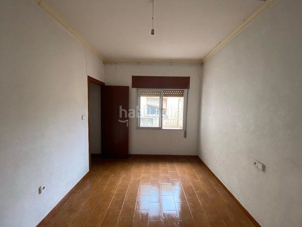Foto bbe768a7-19a3-4b1e-9fd8-a499b7df3384. Casa adossada amb aparcament a Archena