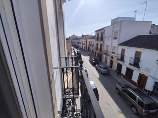 Pis  Calle nueva 24  escalera e planta 2 puerta 1