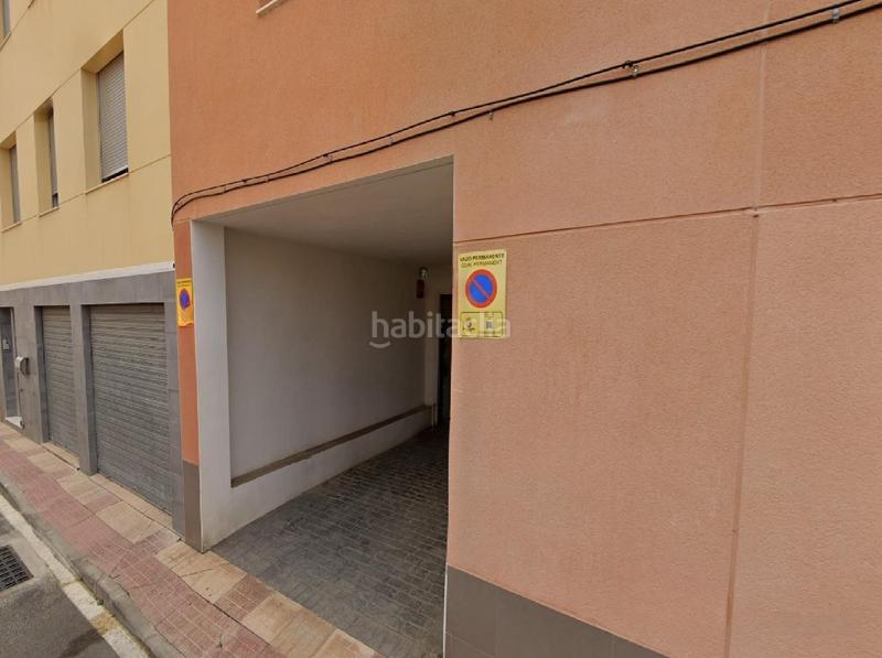 Foto c9d7ebc5-4672-4934-b61a-5574364dda5b. Aparcament cotxe a Campello Pueblo Campello (el)