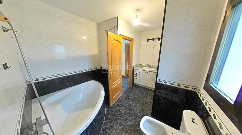 Foto 50d74da3-9763-4014-914e-316f475404e5. Xalet amb aparcament a Creixell