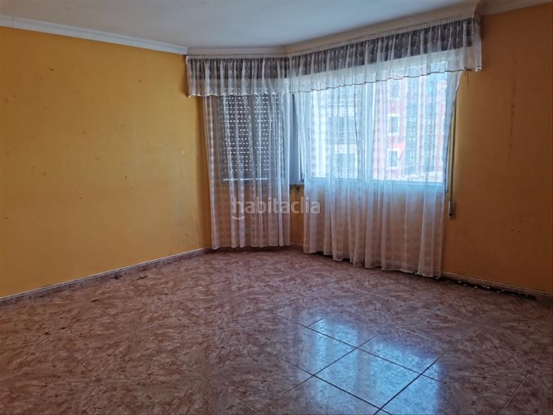 Foto 12284d47-f3c3-4dde-b1e3-b2034c5fec32. Etagenwohnung in O Feal - Xubia Narón