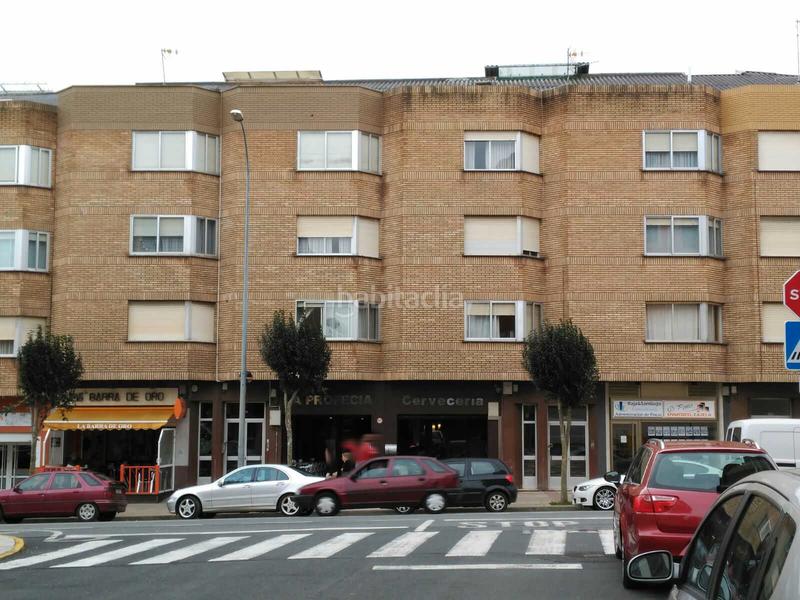 Foto d3498b5a-c8e0-4e1e-ae69-3fc115f57ce8. Piso en O Feal - Xubia Narón