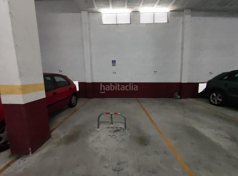 Foto a1195d65-c4d5-42bb-9a4a-c797309baa56. Aparcament cotxe a San Cibrao das Viñas