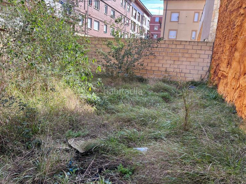 Foto 293cec79-fe46-4c6b-9641-87fa2d5a307c. Terreno residencial en Centro Miranda de Ebro