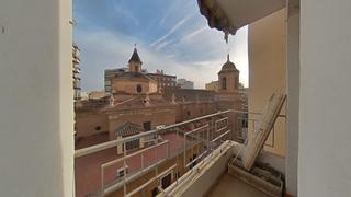 Etagenwohnung in Plaza de Toros - Santa Rita
