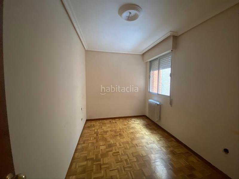 Foto c17c343c-59df-468e-b573-5c4af1c19e72. Piso en Santiago - San Telmo Palencia