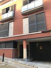 Aparcament cotxe  Pi del