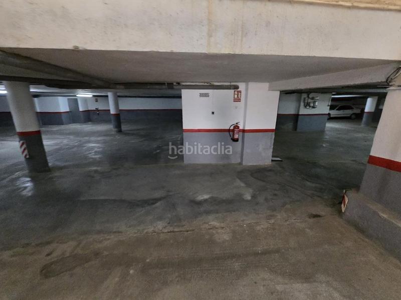 Foto 13992db7-9a47-47df-a9d6-9dcfdb48ea84. Aparcament cotxe a Coma-ruga platja Coma-ruga