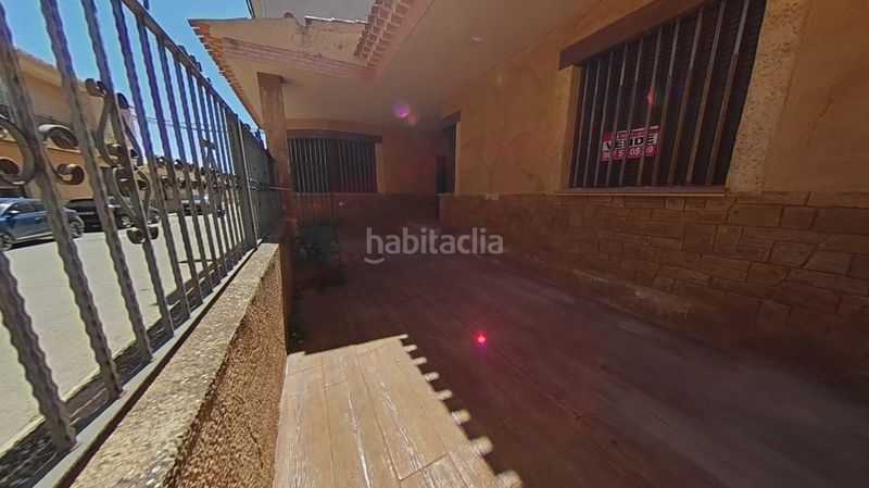Foto 2c35259a-e932-425c-82cc-f6b0cb30af7d. Casa amb aparcament a Madrigueras