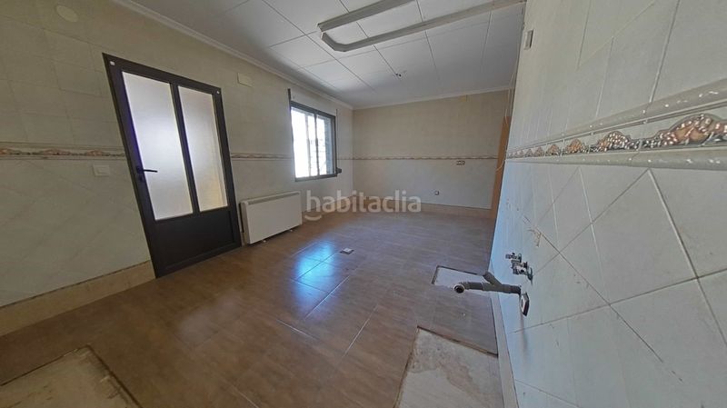 Foto f41a2721-a100-444b-b094-b5ea043966f6. Casa amb aparcament a Madrigueras