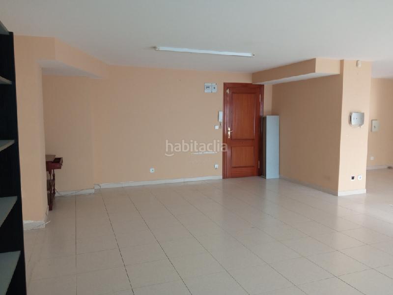 Foto e9e3da95-db25-4bcf-8db5-8fb2923d9798. Local comercial a Muriedas Camargo