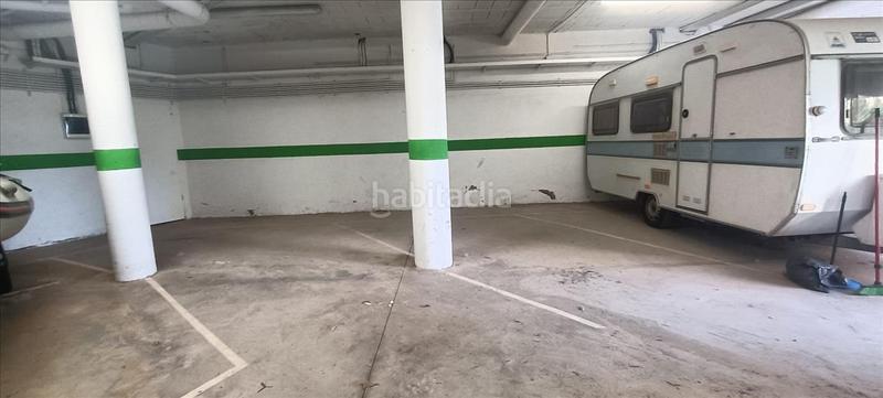 Foto c081df08-4aa2-41f0-938d-0e766edc7793. Autoparkplatz in Bigues i Riells del Fai