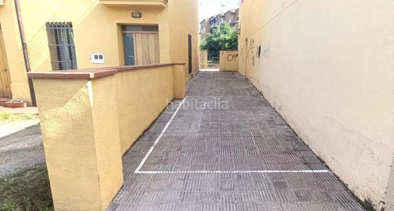 Foto 51605589-3d01-416f-9ee2-f1bc8f1a9b4f. Car parking in Bigues i Riells del Fai