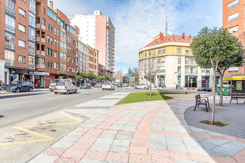 Foto d69abaaf-12a7-4edb-a1cd-e4fee9b9cc77. Local comercial en Crucero León