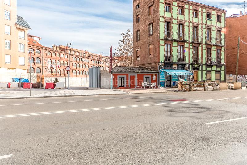 Foto e94bacb4-9a9c-4831-8461-1be8e25685d1. Local comercial en Crucero León