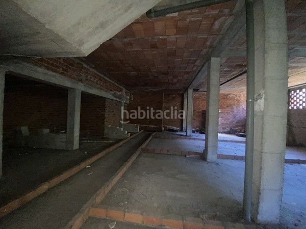 Foto 12dcfc92-6d06-4c85-9884-20c437501e88. Local comercial a Degaña