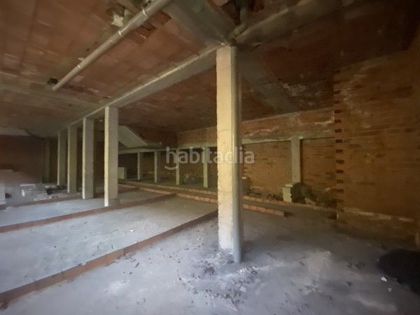 Foto 93d5aa79-603d-40c6-8f7f-da0aabf1fdb8. Local comercial a Degaña