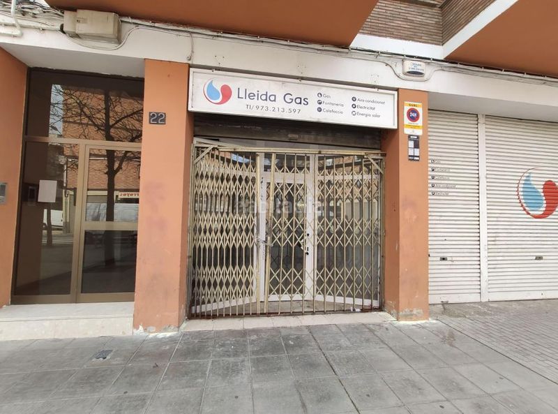 Foto b36261b8-9d39-422f-b057-211b5adc13ae. Local comercial a La Bordeta Lleida