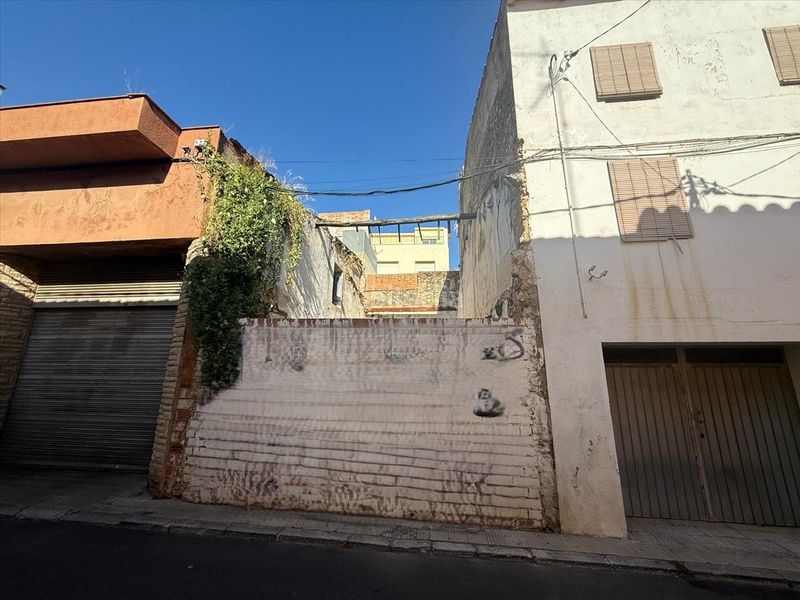 Foto 92bf1951-5f8e-418d-88d6-5b915125ab43. Terreny residencial a Centre Vendrell (El)