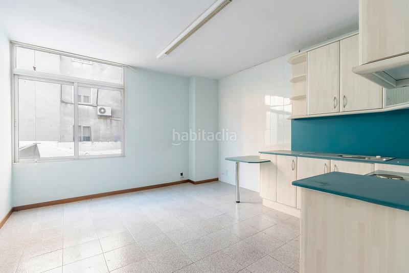 Foto 3ff6b29b-c644-423d-9155-65a0997e962c. Local comercial a Instituts-Universitat Lleida