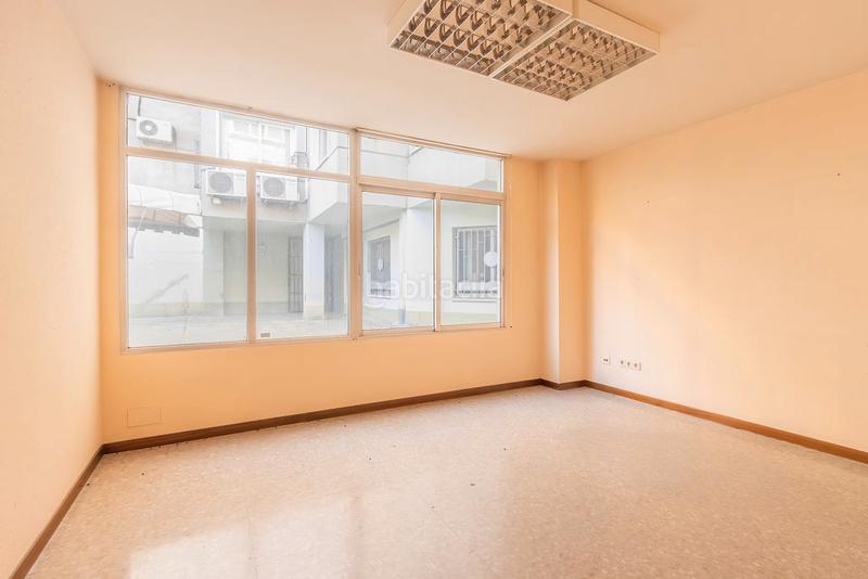 Foto 994422c8-0b64-4781-8baa-c3263ff9ed7d. Local comercial a Instituts-Universitat Lleida