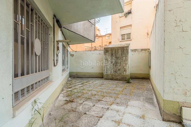 Foto a900920a-90c3-4d8f-8443-fd85c5de152b. Local comercial a Instituts-Universitat Lleida