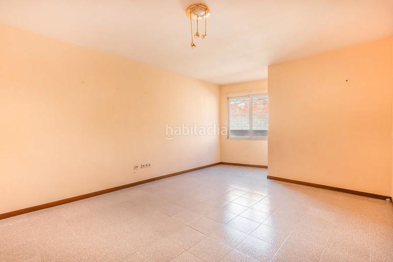 Foto db63e3b1-0b59-45d3-a67a-490c25d8e158. Local comercial a Instituts-Universitat Lleida