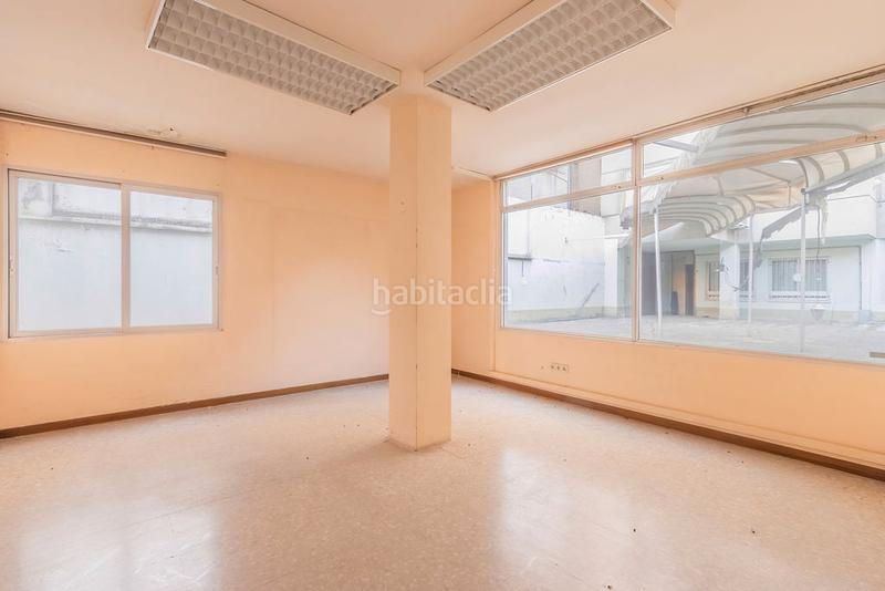 Foto e24cfef7-dcbb-4620-9998-e41cdfe9285e. Local comercial a Instituts-Universitat Lleida