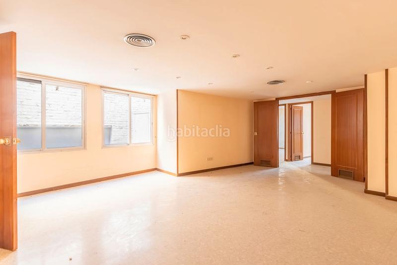 Foto cef678f3-2c4f-4cdf-94c1-9994d45600ae. Locale commerciale in Instituts-Universitat Lleida