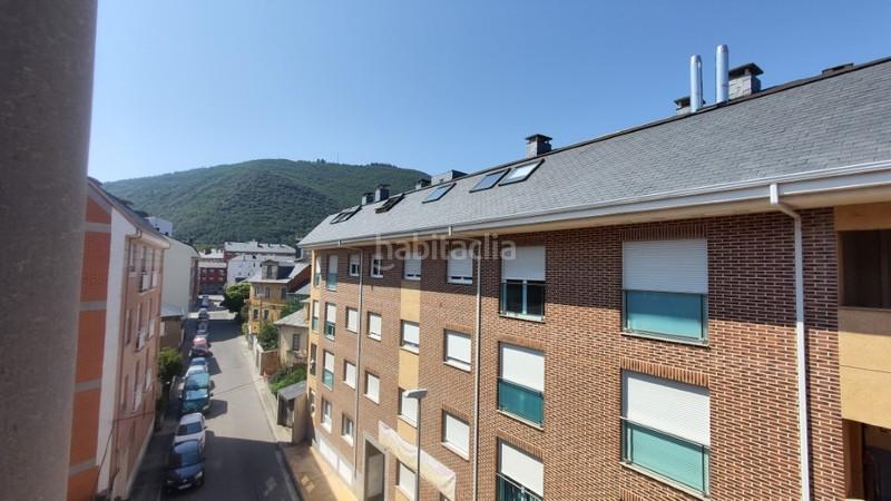 Foto d7d8843f-4e8f-4645-8abc-1e95a2e137b6. Appartement dans Flores de Sil - La Placa Ponferrada