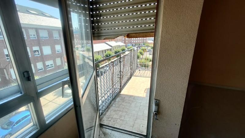 Foto 29922476-34aa-417e-a715-0d3ca390fafd. Piso en Flores de Sil - La Placa Ponferrada