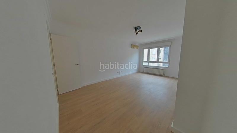 Foto 51027268-7350-44c8-b245-cc9250295be6. Pis a Zizur Mayor / Zizur Nagusia