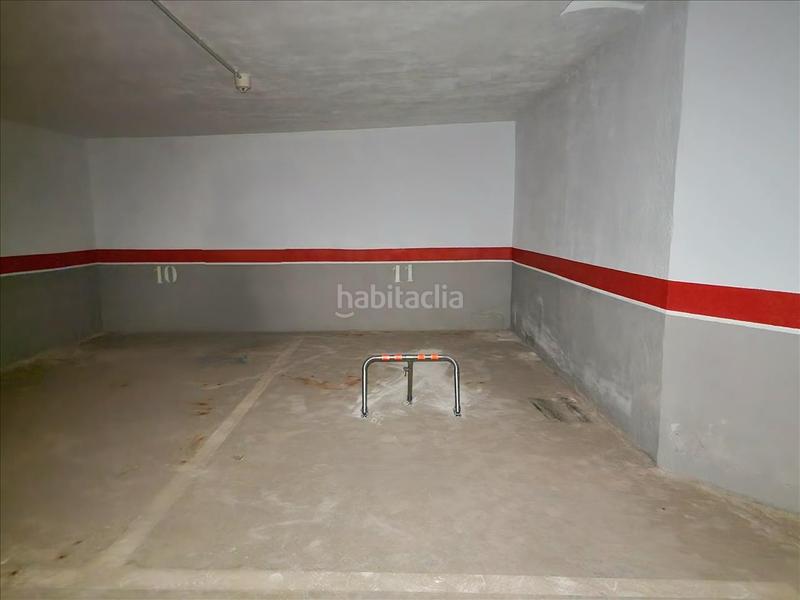 Foto ed9791e3-a486-4502-b705-2b3705239b1a. Parking coche en Puerto Benicarló