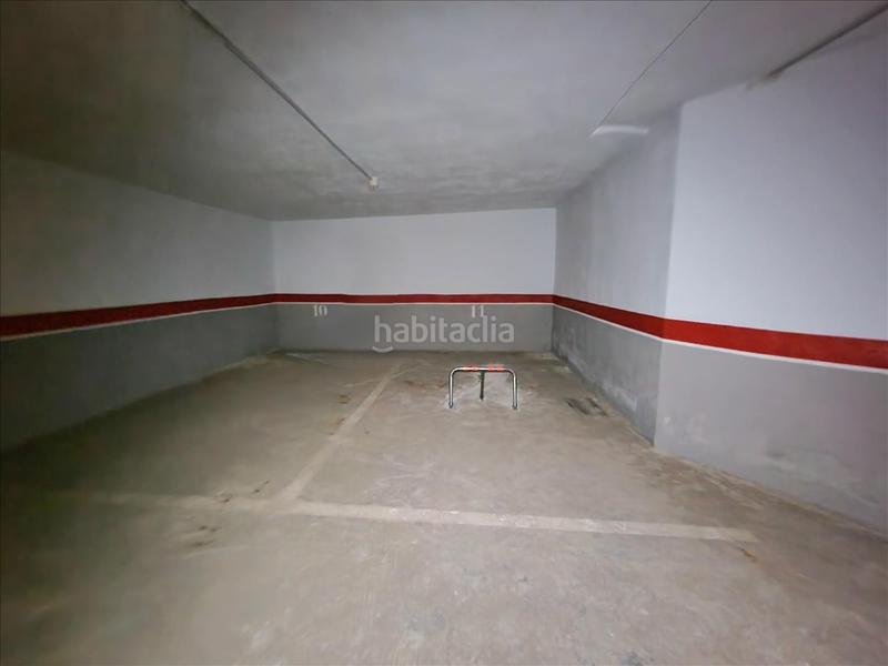 Foto f3c3aed7-08a2-49ac-b1de-6fa630b21c89. Car parking in Puerto Benicarló