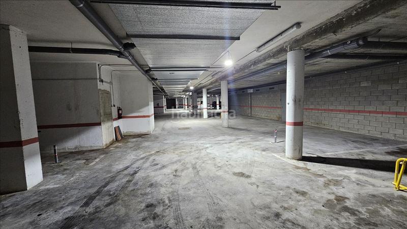 Foto 2d036889-b05a-4edc-ae6b-65fd95f7c070. Parking coche en Santa Coloma de Farners