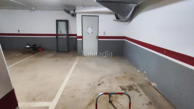 Foto 57f8adc3-dee7-4b8e-a115-ed3c619bbf96. Parking coche en Zona Hospital Amposta