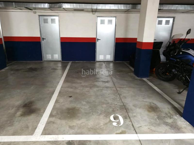 Foto ed2c381d-3750-4372-81b2-87c4f2baad90. Parking coche en Centro Tudela