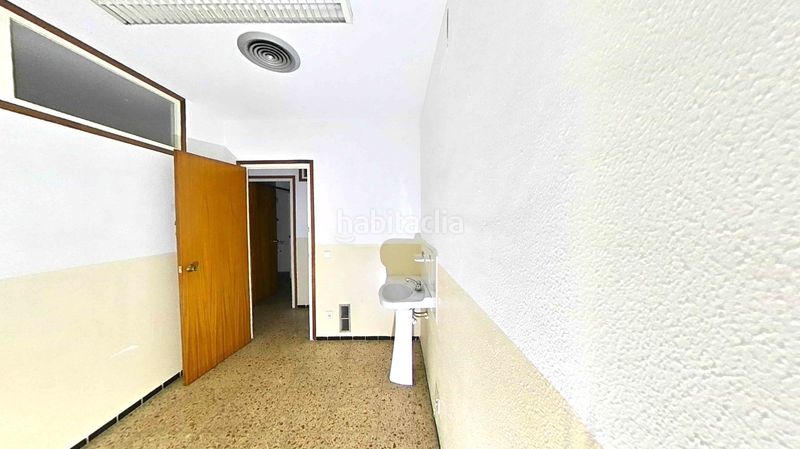 Foto 8227ff16-41d0-4d49-b879-9f488e1807d5. Local comercial a Centre Figueres